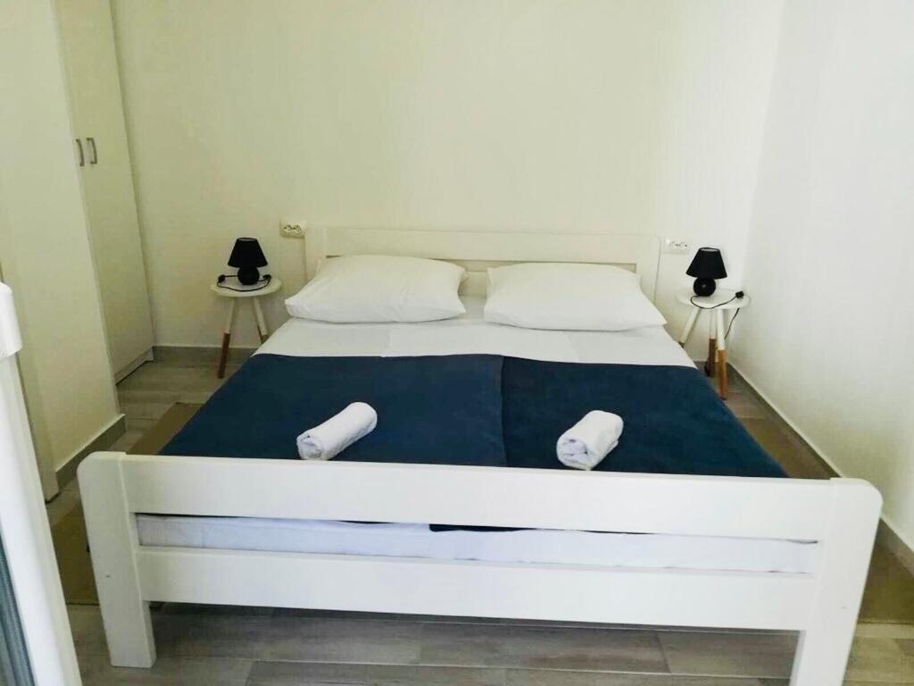 Apartmani “Kresimir” โอมิช ภายนอก รูปภาพ