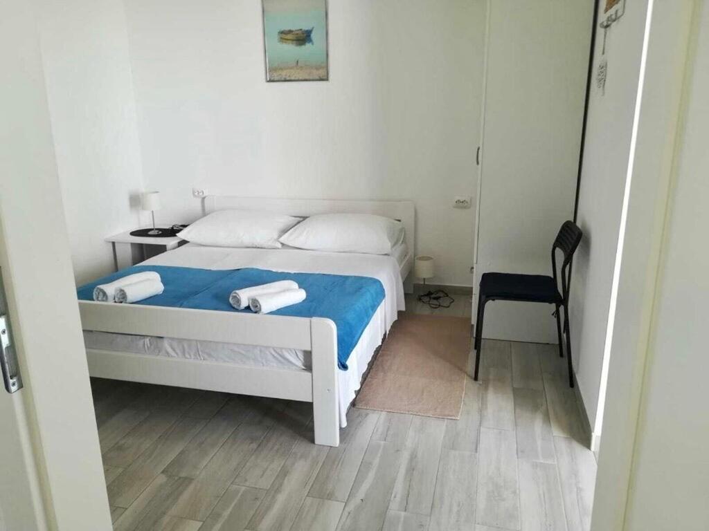Apartmani “Kresimir” โอมิช ภายนอก รูปภาพ