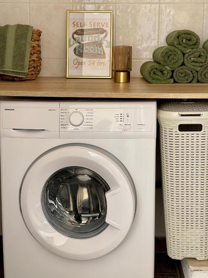 Apartmani “Kresimir” โอมิช ภายนอก รูปภาพ
