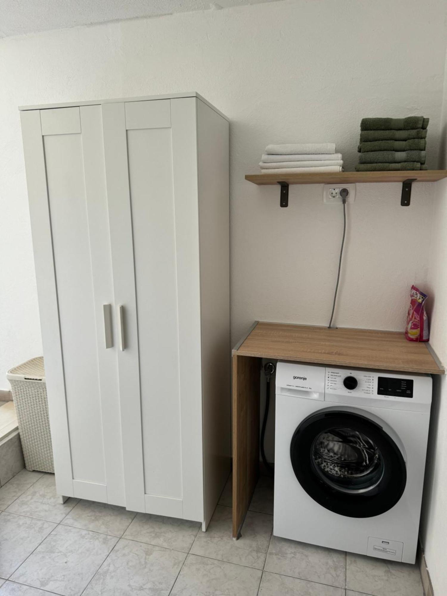 Apartmani “Kresimir” โอมิช ภายนอก รูปภาพ